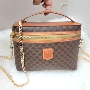 100% Authentic CELINE VINTAGE vanity crossbody bag
